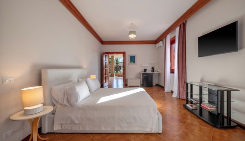 Superior Suite, Garden View