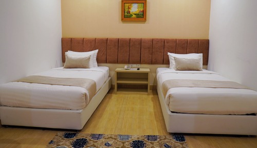 Deluxe Twin Room, City View