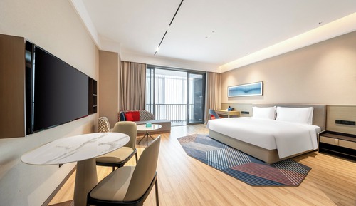 Standard Room, 1 King Bed, Kitchen (Dining)