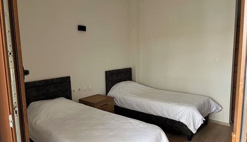 Basic Room, City View