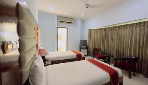 Deluxe Twin Room, City View