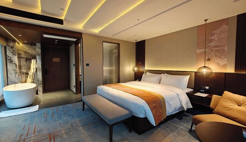 Room, 1 King Bed, Non Smoking (Panoramic View)