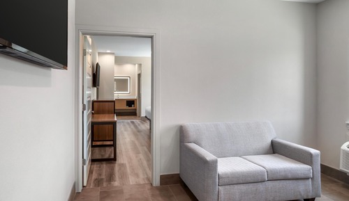 Suite, 2 Queen Beds, Smoking (Efficiency)