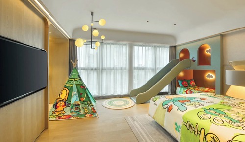 Suite, 1 King Bed (Kids Theme)