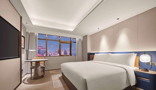 Deluxe Suite, 1 King Bed