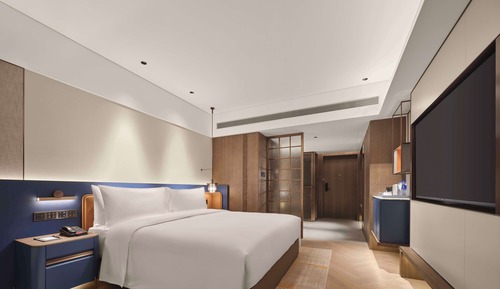 Deluxe Room, 1 King Bed