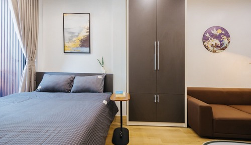 Studio, 1 Queen Bed, City View