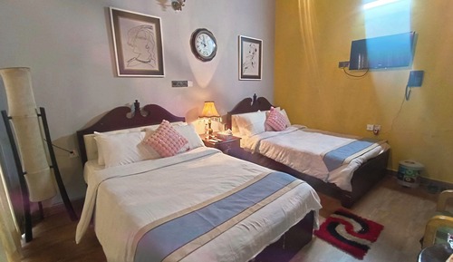 Deluxe Double or Twin Room