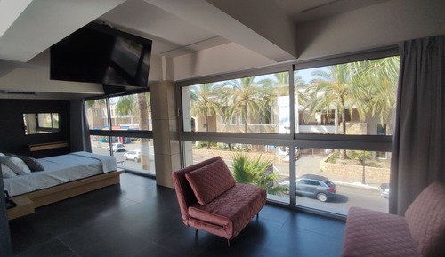 Signature Penthouse, Partial Ocean View