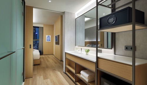 Superior Room, 1 King Bed (A)