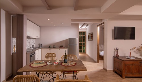 Premium Apartment with City View - Stigmes