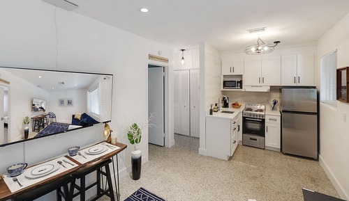 Deluxe Apartment