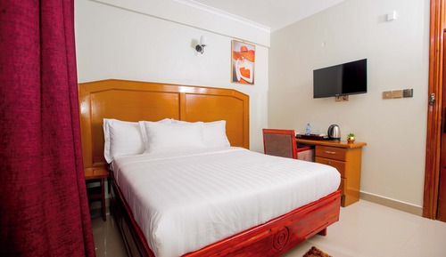 Standard Double Room, Balcony, Lake View