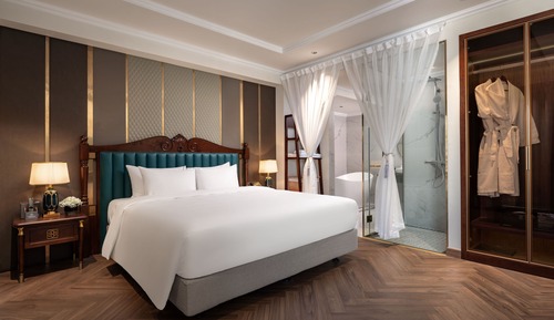 Signature Grand Suite & Terrace