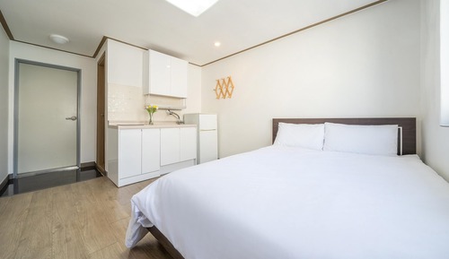 Basic Room, 1 Bedroom (303)