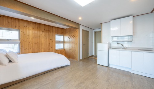 Basic Room, 1 Bedroom (205)