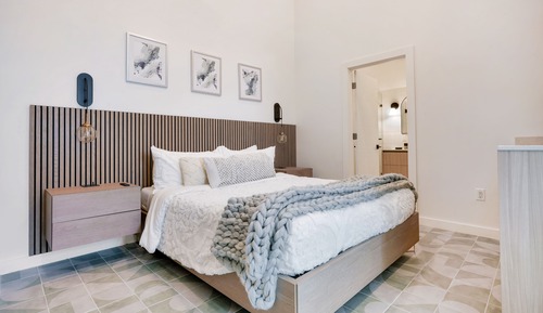 Deluxe Room, 1 King Bed