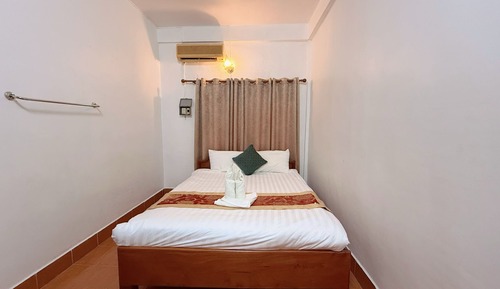 Basic Double Room