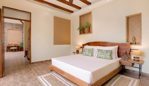 Deluxe King Pool Villa