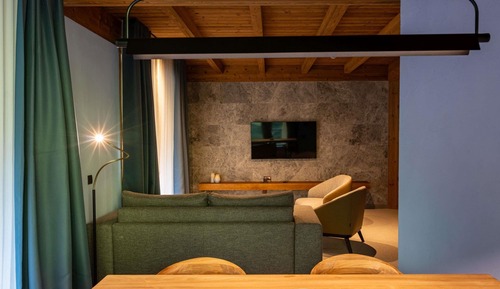 Swiss, Executive Apartment