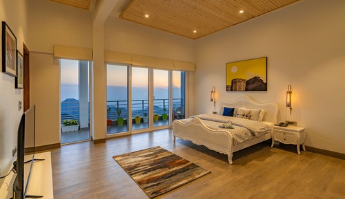 The Glass House - 2 bed room villas