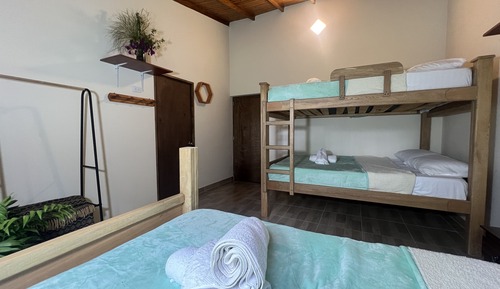 Family Room, Multiple Beds