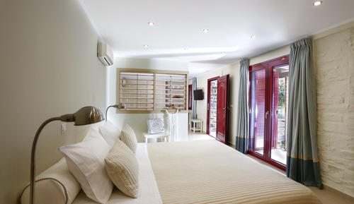 Junior Studio Suite, Garden View