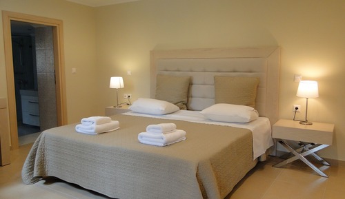 Family Room, Garden View