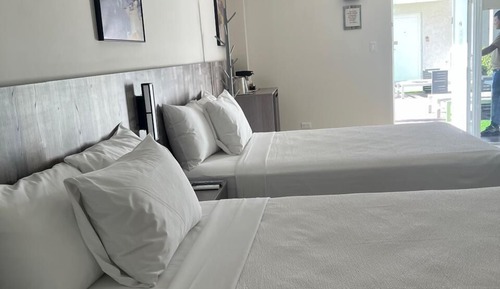 Standard Room, 2 Double Beds, Non Smoking, Pool View