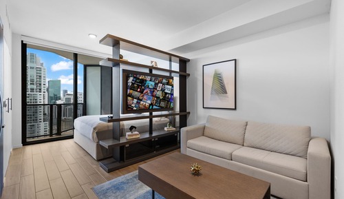 Deluxe Studio, 1 King Bed with Sofa bed, Bay View2013