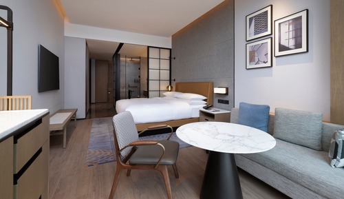 Premium Room, 1 King Bed