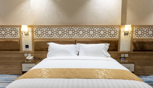 Deluxe Room, 1 King Bed