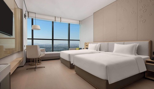 Deluxe Room, 2 Twin Beds, Non Smoking, Lake View