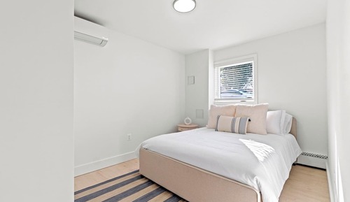 Classic Condo, 3 Bedrooms