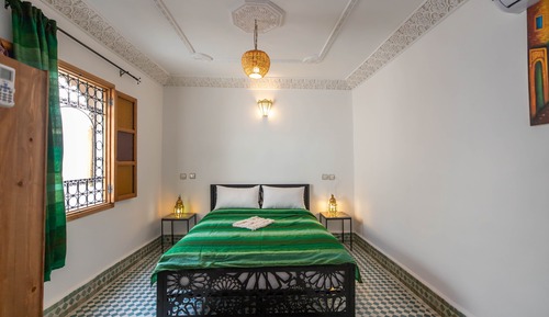 Menana Room 8