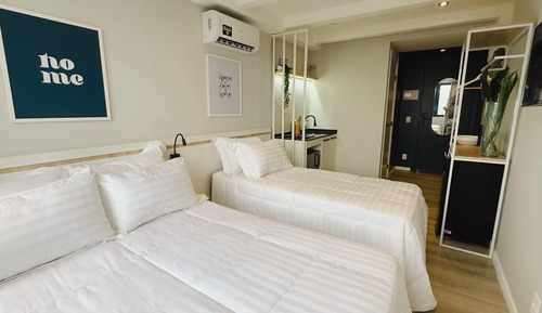Standard Studio, Multiple Beds