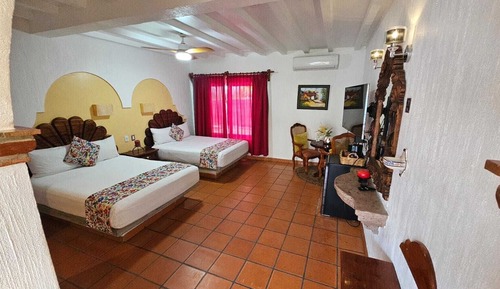 Standard Room, 2 Queen Beds
