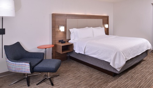 Standard Room, 1 King Bed (LEISURE)