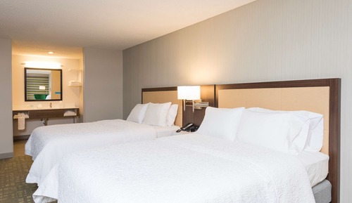 Suite, 2 Queen Beds, Refrigerator & Microwave (Wet bar)