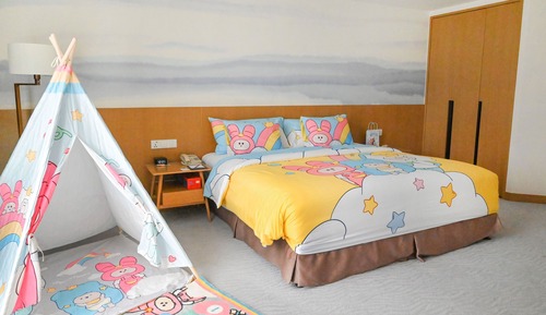 Standard Room, 2 Twin Beds, City View (Kids Theme)