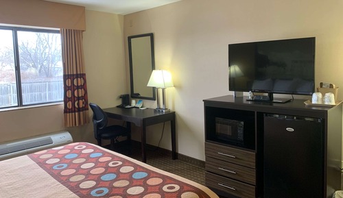 Room, 1 Queen Bed, Accessible, Bathtub