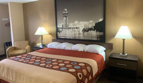 Studio Suite, 1 King Bed, Non Smoking