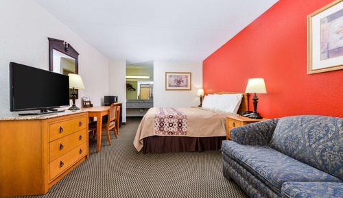 Deluxe Room, 1 King Bed, Non Smoking