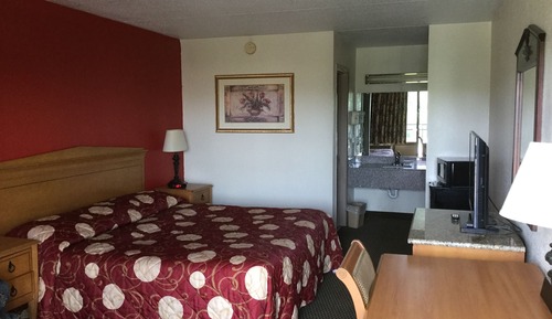 Room, 1 King Bed, Smoking