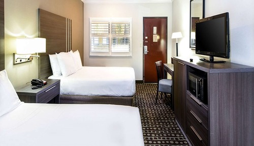 Room, 2 Queen Beds, Non Smoking