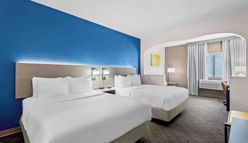 Suite, Multiple Beds, Non Smoking