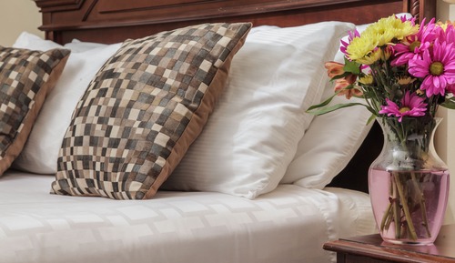 Standard Room, 1 Queen Bed