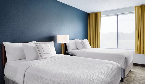 Suite, 2 Double Beds, Non Smoking (Mobility Accessible, Roll-in Shower)