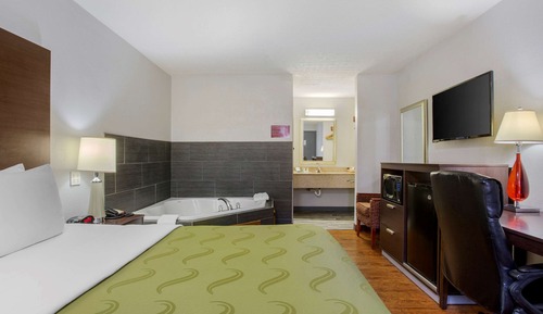 Suite, 1 King Bed, Non Smoking