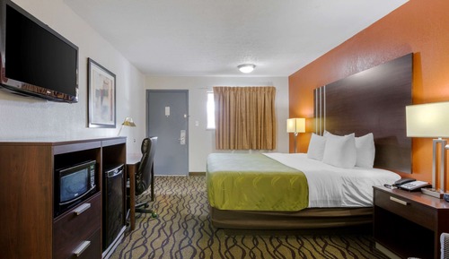 Standard Room, 1 King Bed, Non Smoking